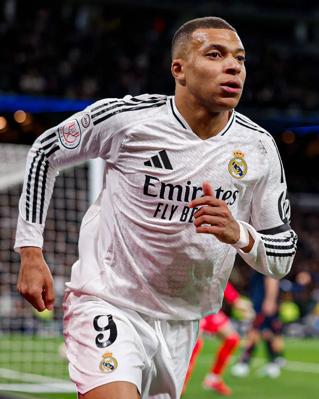 国王杯今夜再迎强敌，斯图加特篮板制胜，主帅态度：目标明确，更衣室氛围转暖 