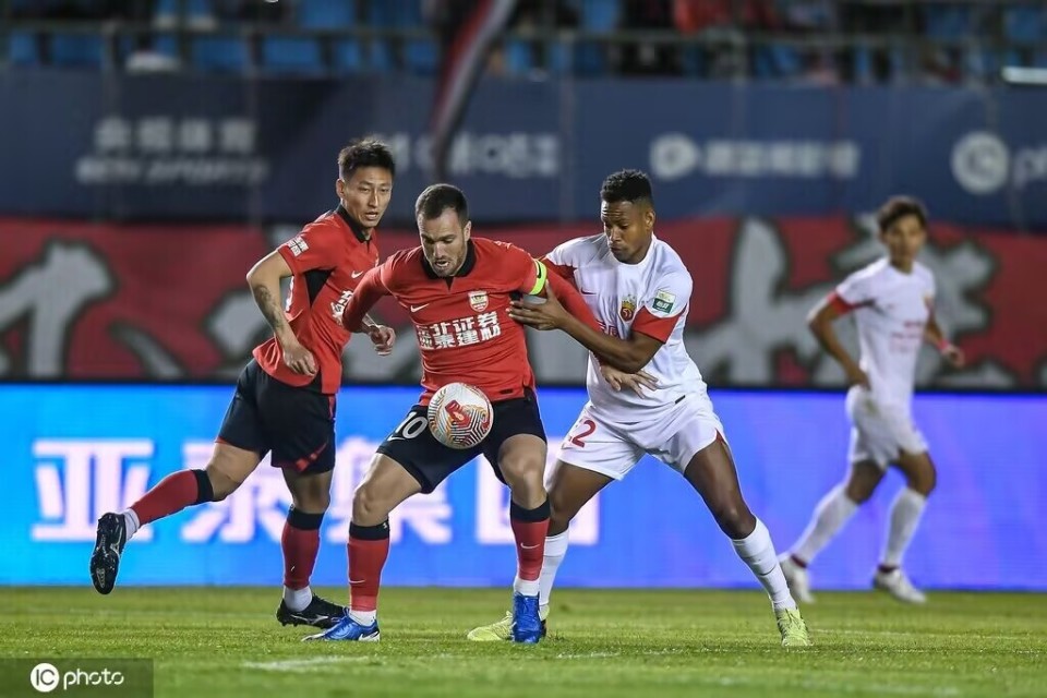 风云突变北京首钢今晨止住颓势；亚冠版图或变；引发热议；数据趋势出现新变化的简单介绍-爱游戏娱乐网站