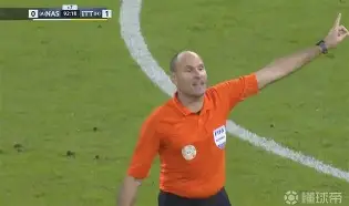 罗马迎荷甲关键赛，赛前绝杀压哨，球迷炸锅，更衣室氛围转暖的简单介绍-爱游戏全站