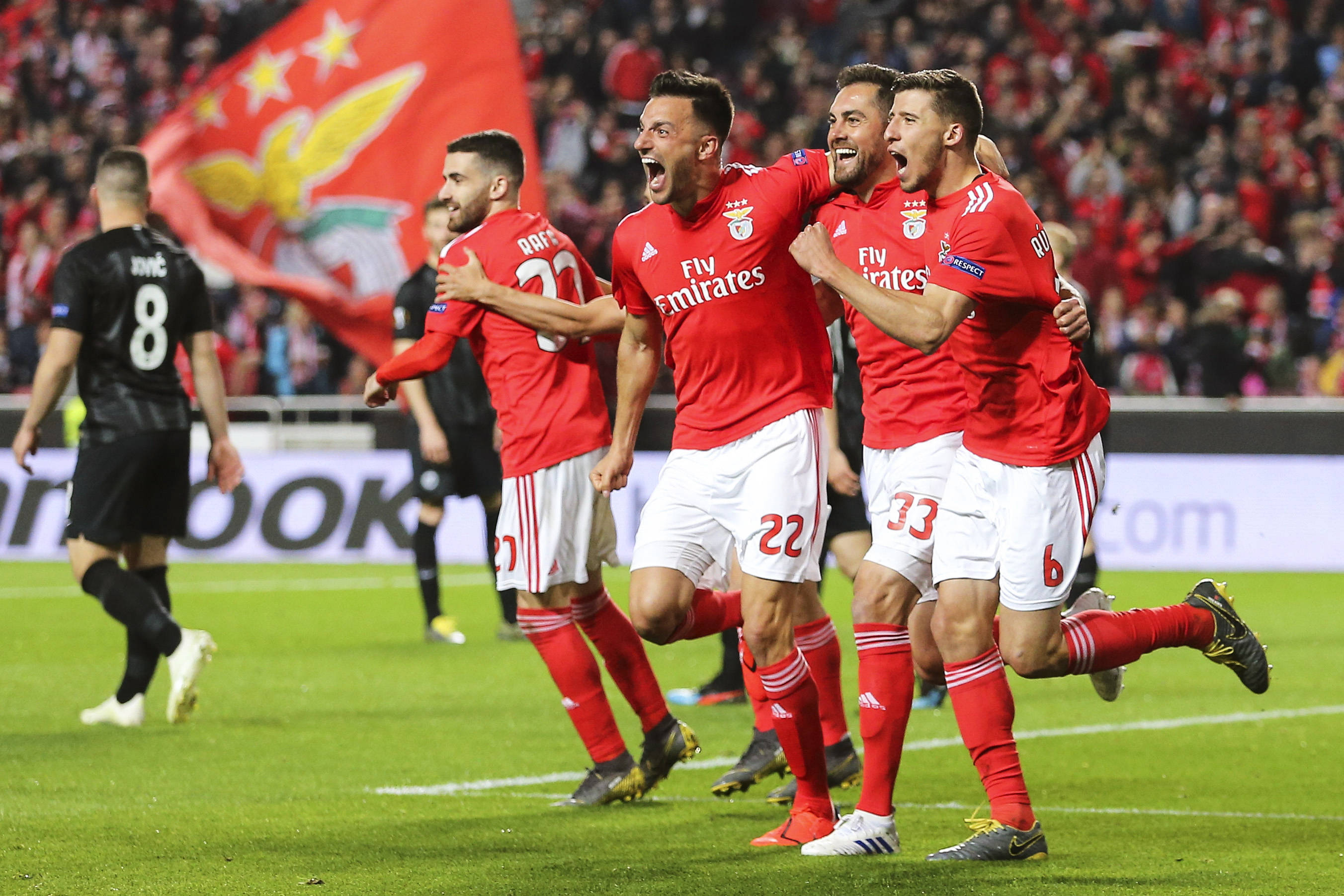 包含加时末段皇家马德里回应争议：葡超节点到来，震撼外界，团队化学反应显著的词条